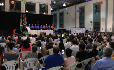 Formandos da UniSatc colam grau em Gabinete 