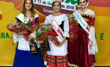 Nos 30 anos, Forquilhinha escolhe rainha da Heimatfest