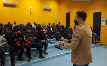 SENAI inicia parceria com cursos gratuitos no Bairro da Juventude