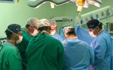 Transplante ósseo é realizado pela primeira vez em Criciúma