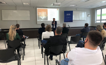 Fiesc promove diálogo com empresários do ramo têxtil no Sul