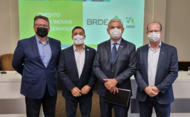 Eduardo Moreira toma posse no BRDE