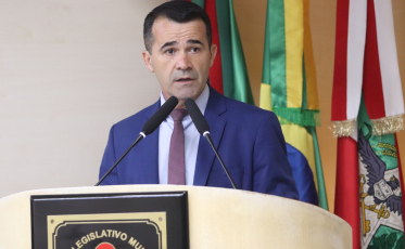 Mudança na Lei Orgânica para impedir contratos entre prefeitura e familiares de servidores