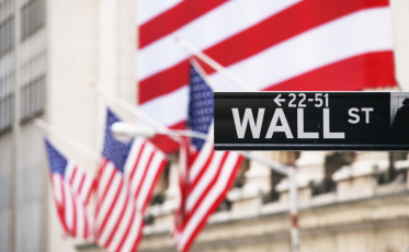 Aumento de casos de Covid-19 nos EUA deixa mercado econômico inseguro