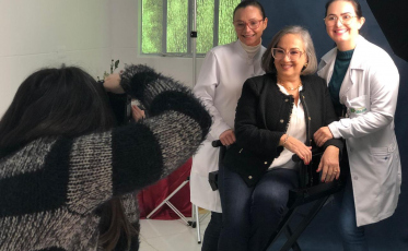 HSJosé: pacientes oncológicas participam de ação especial em preparação ao Outubro Rosa