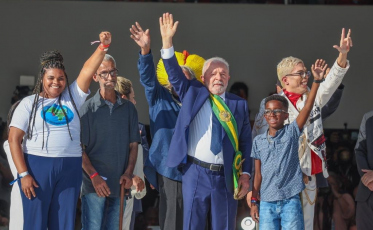 Lula e Geraldo Alckmin são empossados em Brasília