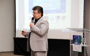 Administração e Comércio Exterior em pauta na Unesc