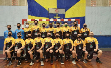 Técnico criciumense comemora desempenho em competição nacional de handebol