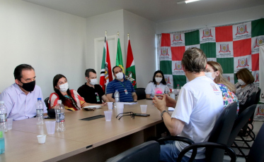 Vereadores debatem alta demanda em hospitais e UPA