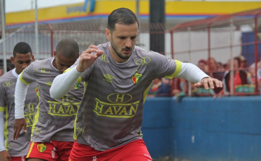 Tigre foca em contratação de zagueiro