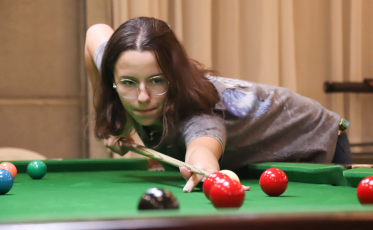 Apaixonada por sinuca, adolescente ganha oportunidade no Mampituba