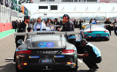 Catarinense sobe duas vezes no pódio na Endurance da Porsche Cup Brasil
