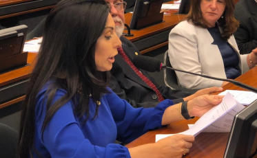 Projeto relatado por Geovânia sobre medicamentos do SUS avança