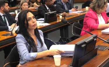 Autismo: Deputada quer disque denúncia