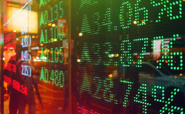 Tempo é dinheiro: com ações baixas, é hora de investir 