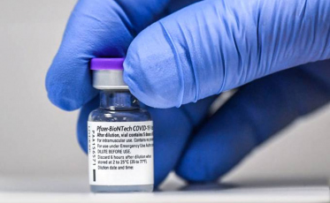 Pfizer inicia a entrega das vacinas bivalentes contra Covid-19 ao Ministério da Saúde