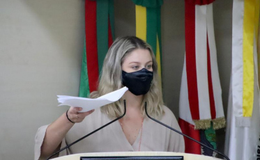 Covid-19: Vereadora se retrata e afirma que desconhece fura-filas na vacinação de Criciúma