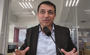 Carlos Moisés vai à prefeitura receber pedidos