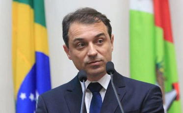 Governador diz que processo de impeachment foi banalizado 