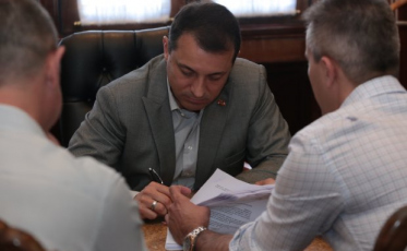 Governador sanciona lei que institui a Reforma Administrativa