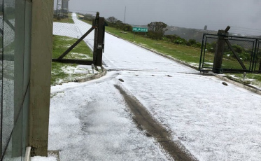 Forte chuva de granizo atinge cidades catarinenses (VÍDEO) 