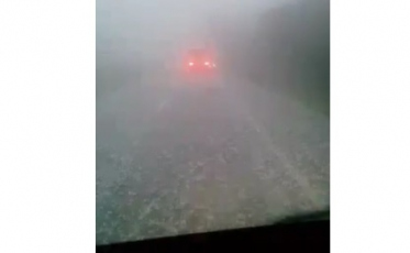 Um forte temporal de granizo na BR-101 (VÍDEO)