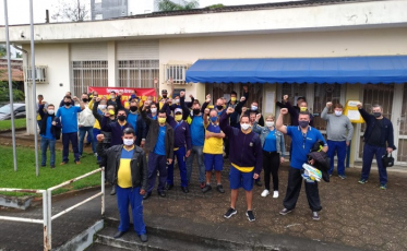 Greve dos Correios completa um mês 