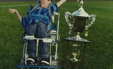 Caravaggio inaugura praça que leva nome de torcedor