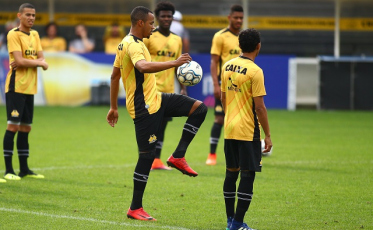 “Está sendo a minha melhor temporada”, diz Marlon Freitas