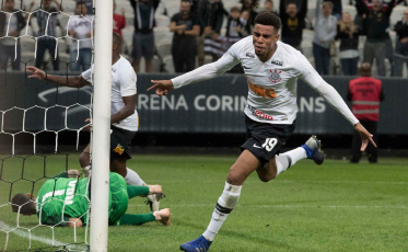 Gustavo fica no Corinthians e Tigre não fatura