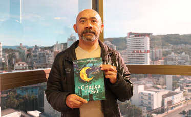 [Áudio] Ivonilson Magalhães lança novo livro: 'A Criança e o Ser'