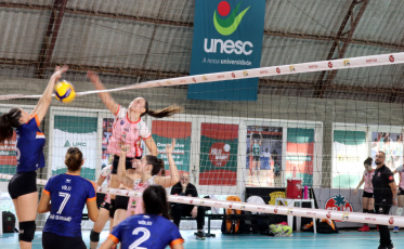 Domingo de disputas acirradas e premiações entregues nos JUCS