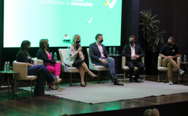 Palestra de Napoleão Bernardes marca o encerramento das comemorações dos 25 anos do curso de Direito