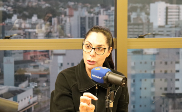 [Áudio] Deputada cobra urgência para votar aposentadoria de categorias expostas a riscos