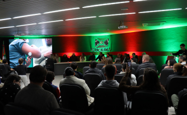 Criciúma é pioneira em SC na entrega de sensores de glicose para crianças com diabetes