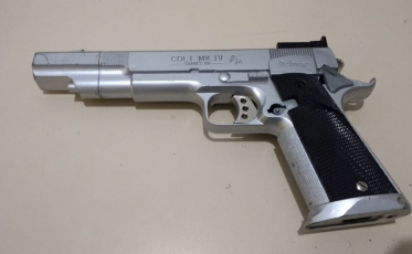 Homem é preso após assalto em estacionamento