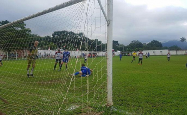Metrô goleia, Caravaggio vence fora