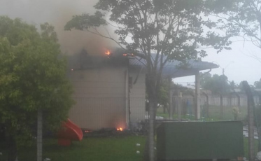 Creche é incendiada em Forquilhinha 