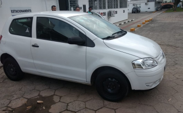 Homem é preso por roubar TV em hotel e adulterar carro