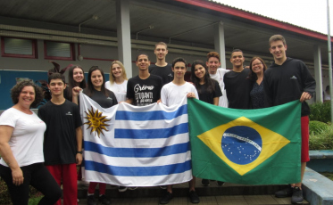 Alunos do Colégio Unesc viajam ao Uruguai