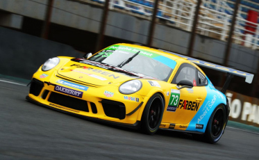 Exposição de superesportivos leva carro da Porsche Farben Carrera Cup ao Nações Shopping