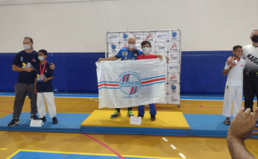 Caratecas de Içara se classificam para jogos brasileiros