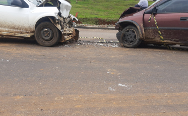 Acidente na Luiz Rosso deixa três feridos 