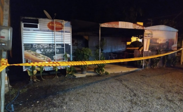 Trailer de lanches pega fogo em Jacinto Machado