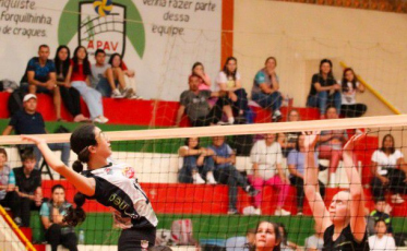 Vôlei feminino de Forquilhinha disputa duas etapas da Liga Voleibol de SC