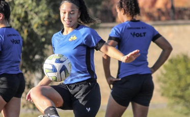 Brasil Ladies Cup Sub-20: Meninas Carvoeiras estreiam com clássico diante do Avaí/Kindermann
