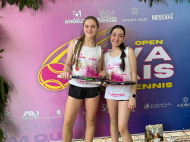 Vice-campeãs da categoria D, Laura Bongiolo e Amada Borges