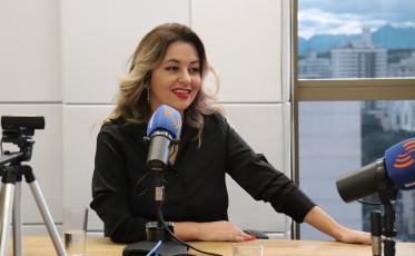 Cá Entre Nós sob novo comando: Maga Stopassoli assume os microfones às 17h