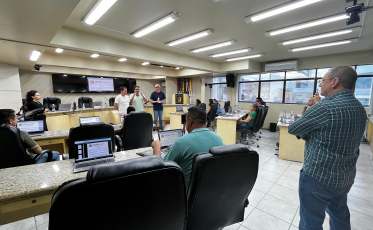 Câmara de Criciúma inicia treinamento para assessores parlamentares