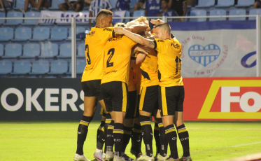 Heroico, Criciúma supera o Avaí por 3 a 2 na Ressacada